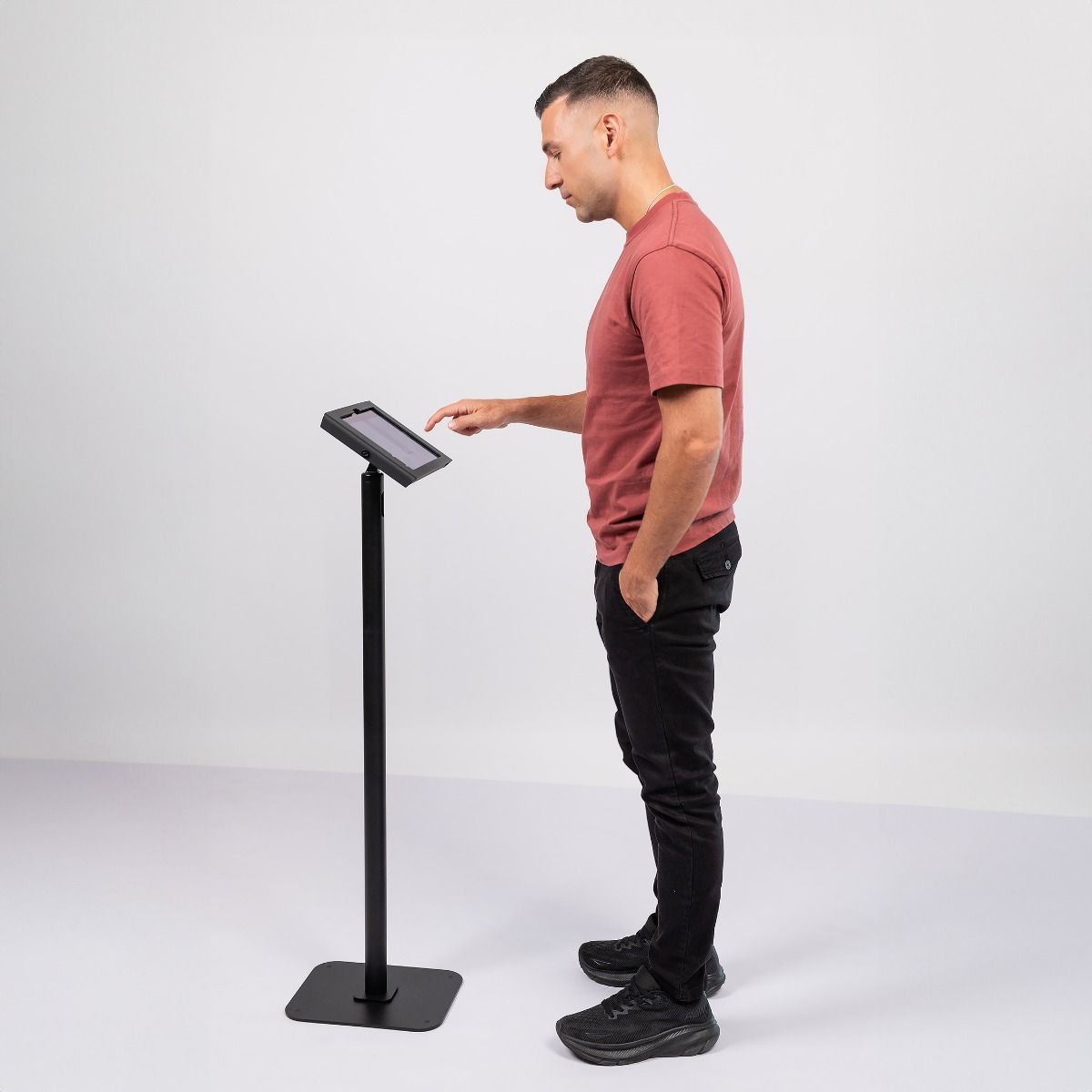 Compulocks Brandable VESA Floor Stand For Screens U