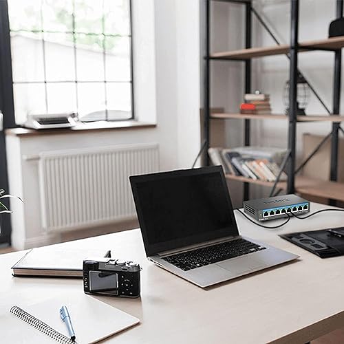 D-Link 8-Port 2.5GB Unmanaged Gaming Switch with 8 x 2.5G - Multi-Gig, Network, Fanless, Plug & Play (DMS-108) Black