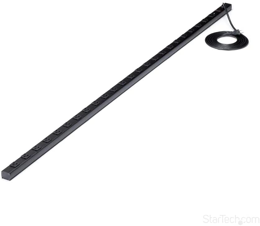 StarTech.com 24 Outlet 120V 15A Rackmount Power Strip