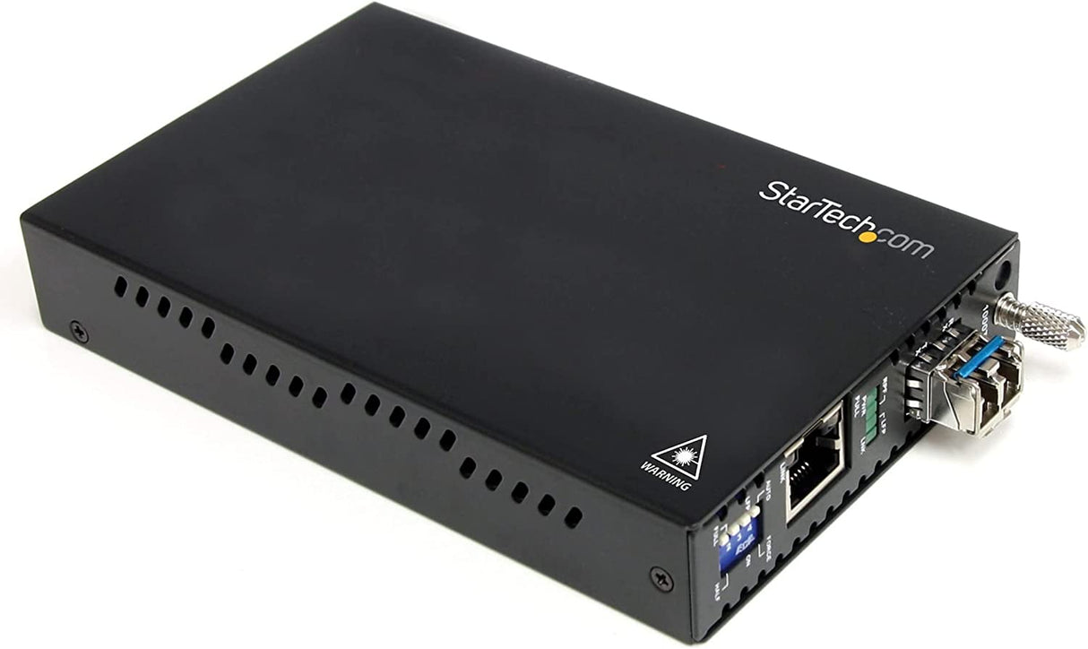 StarTech.com Multimode (MM) LC Fiber Media Converter for 1Gbe Network - 550m Range - Gigabit Ethernet - 850nm - with SFP Transceiver (ET91000LC2) Unmanaged Chassis Mount