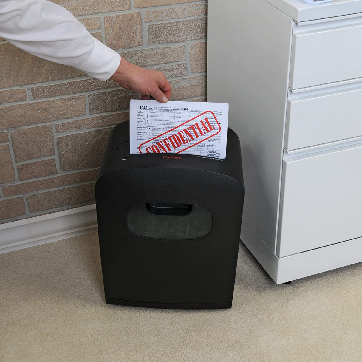 Royal 29186X CX112X 12-Sheet Crosscut Shredder. 12 Sheet