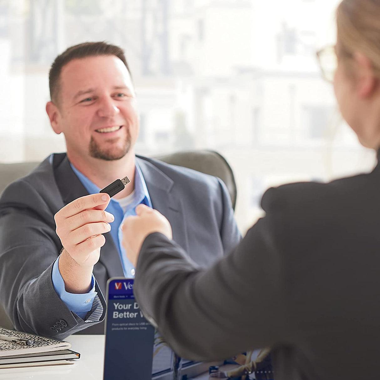 Verbatim 64GB PinStripe Retractable USB 2.0 Flash Thumb Drive with Microban Antimicrobial Product Protection – Black Single 64 GB