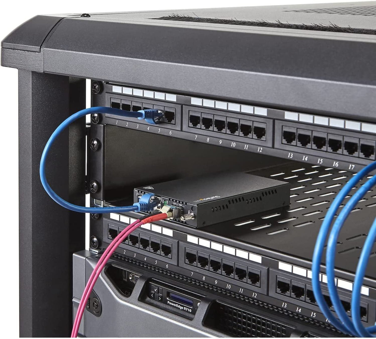 StarTech.com Singlemode (SM) LC Fiber Media Converter for 1Gbe Network - 10km - Gigabit Ethernet - 1310nm - with SFP Transceiver (ET91000SM10) 10km | Gigabit Converter