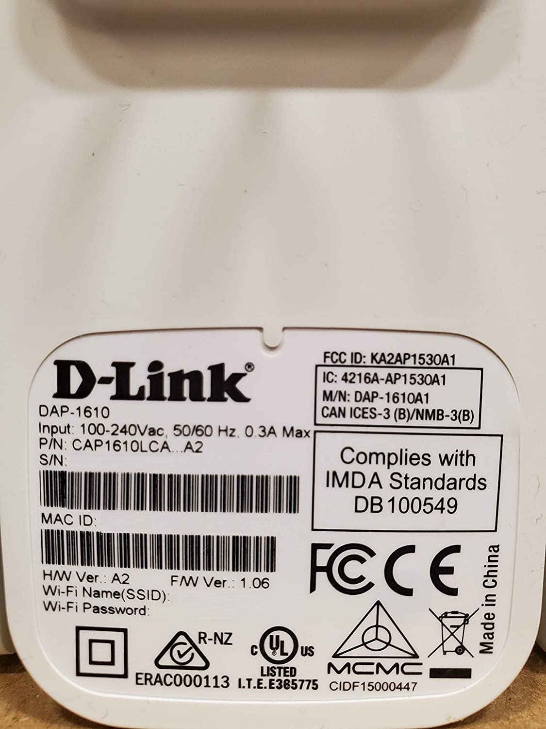D-Link Networking DAP-1610 AC1200 Range Extender with 1 Fast Ethernet Port Retail