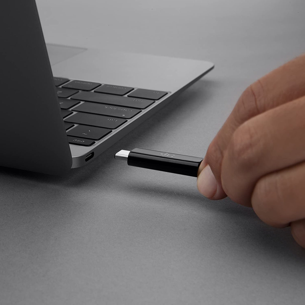 Belkin Thunderbolt 3 Usb Type-C Cable - Featuring Usb-C To Usb-C End Connections On 3 Foot/1 Meter Long Thunderbolt 3 Cable - 20 Gbps Data Transfer Speed - Usb 3.1 Compatible 10GB/s (F2CD081bt1M-BLK) 3 ft/ 20 Gbps