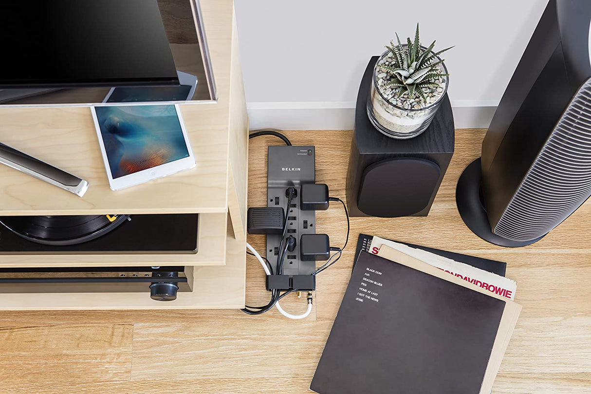 Belkin Power Strip Surge Protector - 12 AC Multiple Outlets & 8 ft Long Flat Plug Heavy Duty Extension Cord for Home, Office, Travel, Computer Desktop, Laptop & Phone Charging Brick (3,940 Joules) 1 Pack