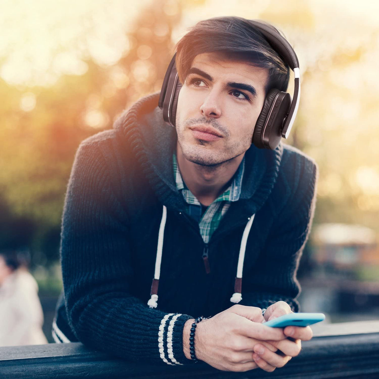 Aluratek ABH01F Bluetooth Stereo Headset with Built In Mic - Retail Packaging - Black - Dealtargets.com