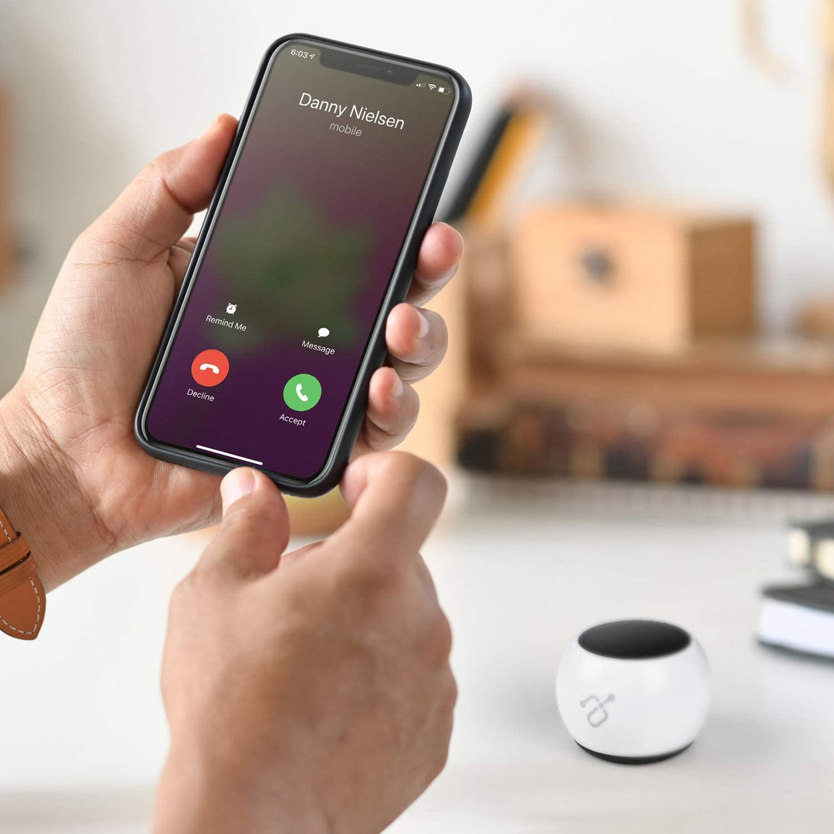 Aluratek BUMP Bluetooth Portable Wireless Indoor & Outdoor Mini Speaker with Built-in Mic (APS02F) White - Dealtargets.com