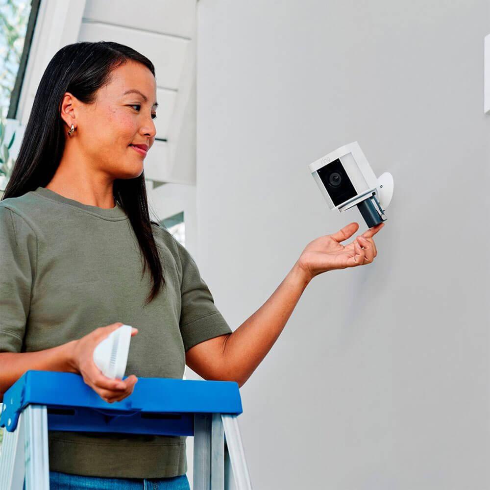 Ring Spotlight Cam Plus - Battery - Two-Way Talk - Color Night Vision - Security Siren - White - 2022 Release  B09JZ5BG26