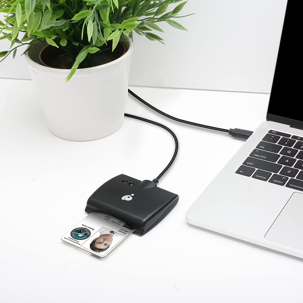 IOGEAR USB-C Common Access CAC Smart Card Reader - DOD - Government - Healthcare - TAA Compliant - Support for V7.x n V8. USAccess Personal Identity Verification (PIV) - Mac OS - Win - Linux- GSR205